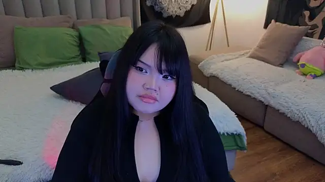 Snapshot of LeyaKan chatting on March 14, 2025, 9:00 pm LeyaKan online show from March 14, 2025, 9:00 pm