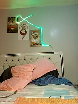 Snapshot of C-yoyo chatting on October 29, 2025, 10:42 pm C-yoyo online show from October 29, 2025, 10:42 pm