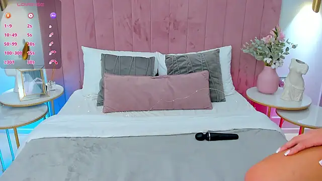 AlishaBel online show from October 25, 2025, 5:28 am