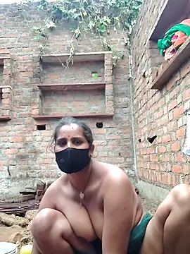 Snapshot of Hey_Ziya chatting on October 30, 2025, 4:33 am Hey Ziya online show from October 30, 2025, 4:33 am