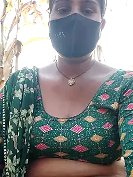 Snapshot of Hey_Ziya chatting on October 13, 2025, 11:23 am Hey Ziya online show from October 13, 2025, 11:23 am