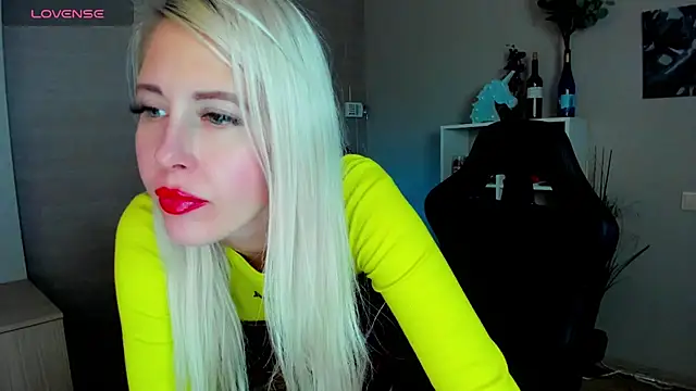 Snapshot of Mermaid_N chatting on September 22, 2025, 1:33 am Mermaid N online show from September 22, 2025, 1:33 am