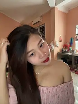 Snapshot of Bae1103 chatting on February 27, 2025, 2:03 am Bae1103 online show from February 27, 2025, 2:03 am