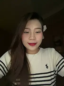 Snapshot of Bae1103 chatting on February 12, 2025, 4:11 pm Bae1103 online show from February 12, 2025, 4:11 pm