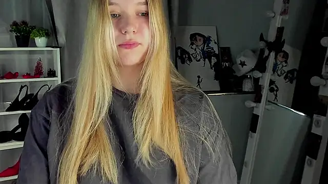 Rebecca Kelly online show from December 20, 2025, 2:36 am