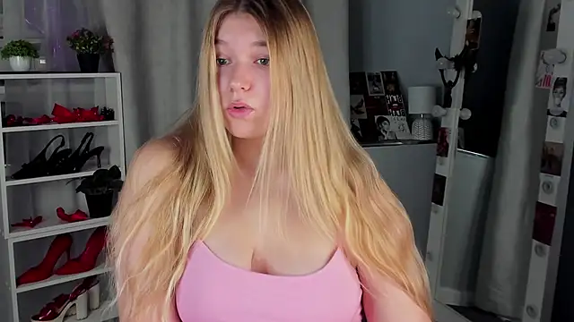 Rebecca Kelly online show from October 14, 2025, 2:12 am