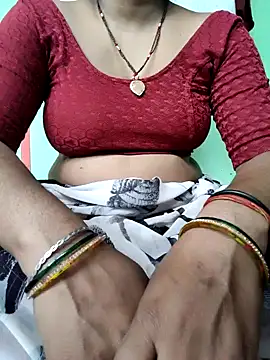 Snapshot of Cute_Suhani chatting on October 27, 2025, 3:51 am Cute Suhani online show from October 27, 2025, 3:51 am