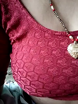 Snapshot of Cute_Suhani chatting on October 31, 2025, 4:31 am Cute Suhani online show from October 31, 2025, 4:31 am