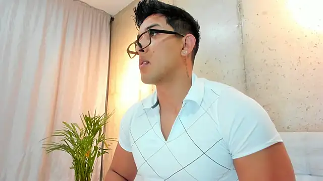 Snapshot of Alan_greek_1 chatting on February 13, 2025, 9:51 am Alan greek 1 online show from February 13, 2025, 9:51 am