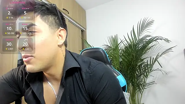 Snapshot of Alan_greek_1 chatting on October 26, 2025, 9:20 am Alan greek 1 online show from October 26, 2025, 9:20 am