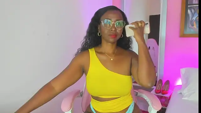 Snapshot of alexajhonson1012 chatting on October 3, 2025, 9:27 pm alexajhonson1012 online show from October 3, 2025, 9:27 pm