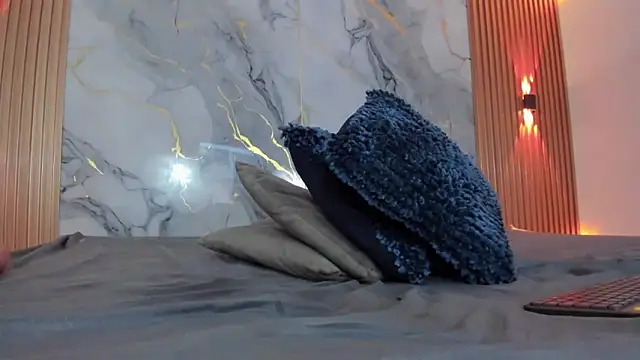 Snapshot of ShanellBlack chatting on March 18, 2025, 3:01 pm ShanellBlack online show from March 18, 2025, 3:01 pm