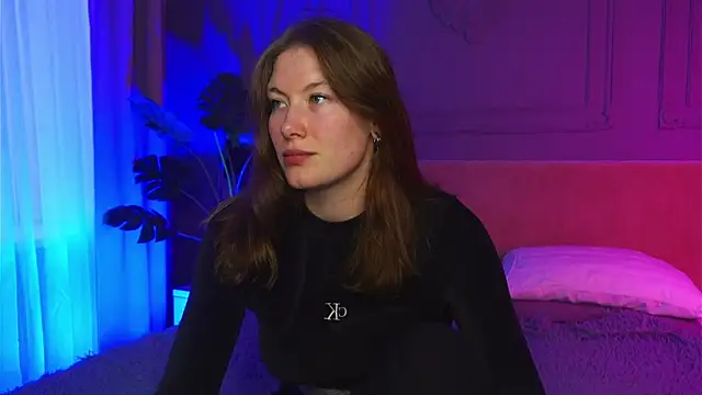 Liv Fay online show from September 20, 2025, 2:44 pm