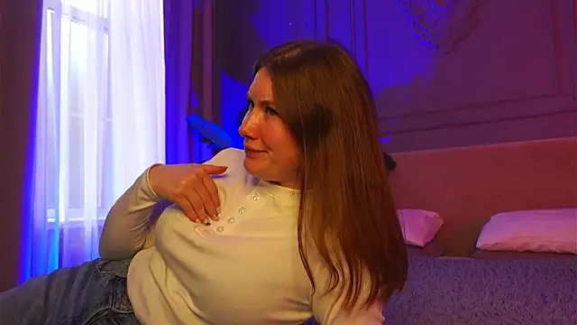 Liv Fay online show from September 19, 2025, 3:16 pm