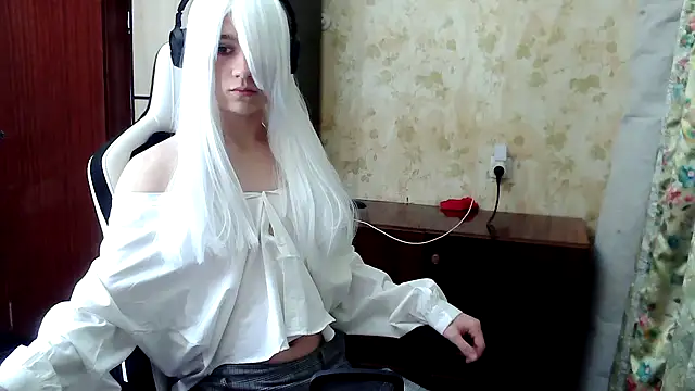 Snapshot of HilmarZ chatting on October 14, 2025, 5:13 pm HilmarZ online show from October 14, 2025, 5:13 pm