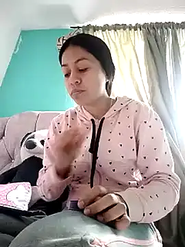 Tiphanydirty3 online show from March 10, 2025, 8:12 pm