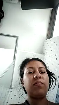 Tiphanydirty3 online show from September 19, 2025, 4:44 pm