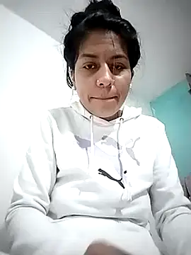 Tiphanydirty3 online show from February 26, 2025, 3:25 am