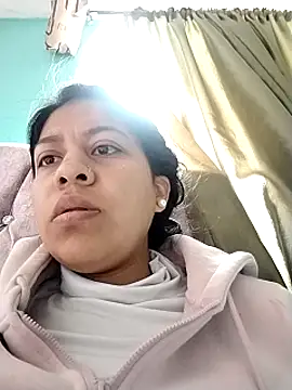 Tiphanydirty3 online show from February 27, 2025, 2:43 pm