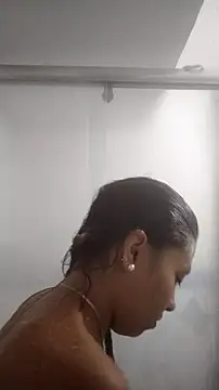 Tiphanydirty3 online show from April 15, 2026, 11:16 pm