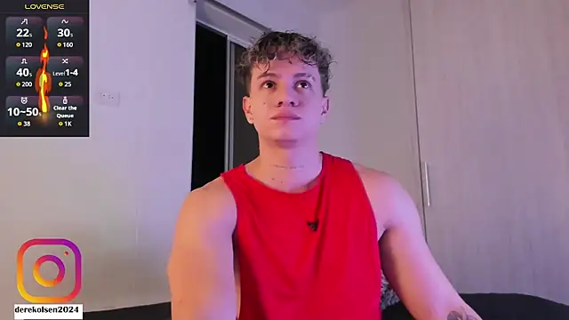 Snapshot of DerekOlsen chatting on October 10, 2025, 2:23 am DerekOlsen online show from October 10, 2025, 2:23 am