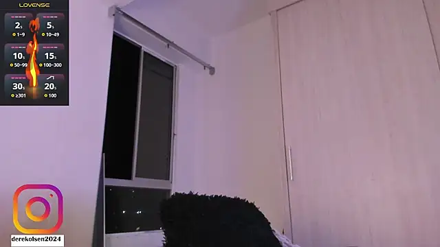 Snapshot of DerekOlsen chatting on October 16, 2025, 2:20 am DerekOlsen online show from October 16, 2025, 2:20 am