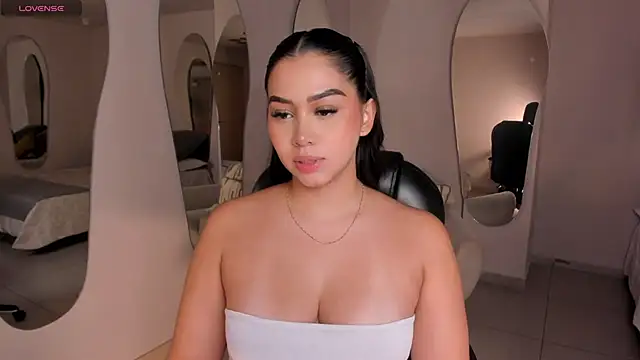 Snapshot of CelestePalmer_ chatting on September 29, 2025, 9:16 am CelestePalmer  online show from September 29, 2025, 9:16 am