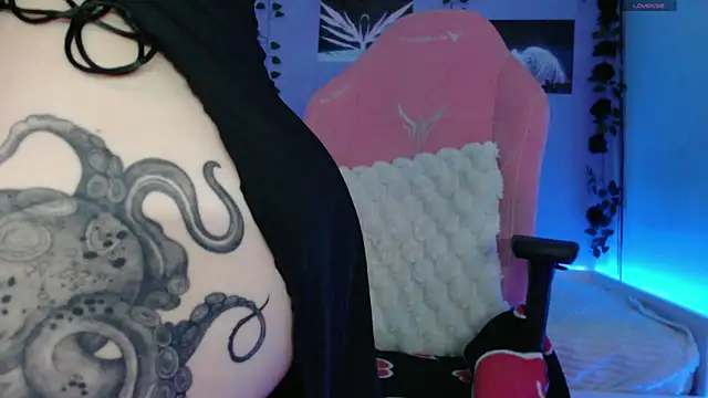 Scarlettsrorm online show from February 24, 2025, 5:11 am