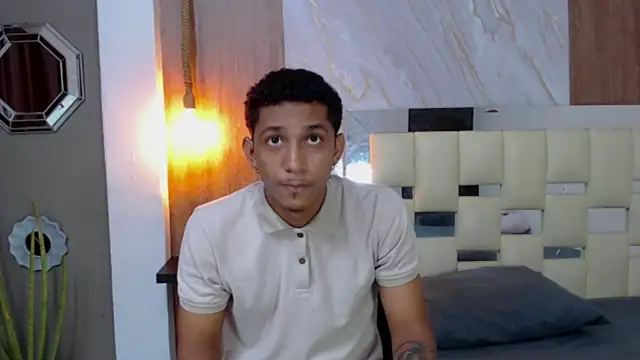 dominic smith  online show from March 23, 2025, 12:15 am