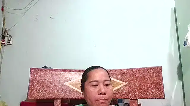 Queen 18200 online show from April 4, 2026, 10:27 pm