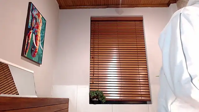 Snapshot of DrakeNeumann chatting on September 23, 2025, 3:46 am DrakeNeumann online show from September 23, 2025, 3:46 am