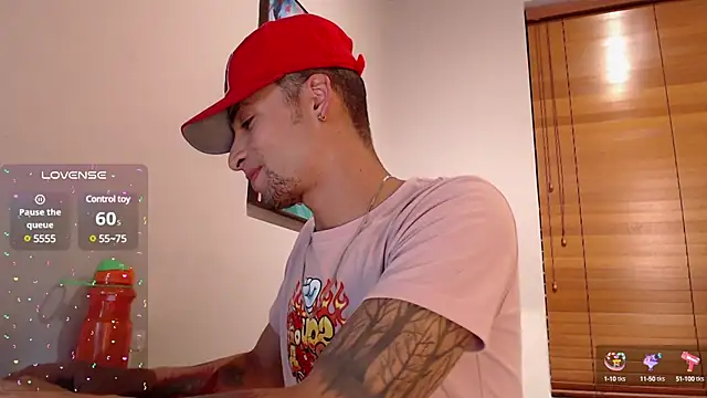 Snapshot of DrakeNeumann chatting on March 4, 2025, 3:44 am DrakeNeumann online show from March 4, 2025, 3:44 am