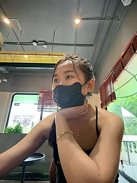 Tina 995 online show from July 15, 2026, 4:52 am