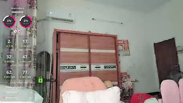 Snapshot of Lili_666 chatting on October 12, 2025, 4:41 pm Lili 666 online show from October 12, 2025, 4:41 pm