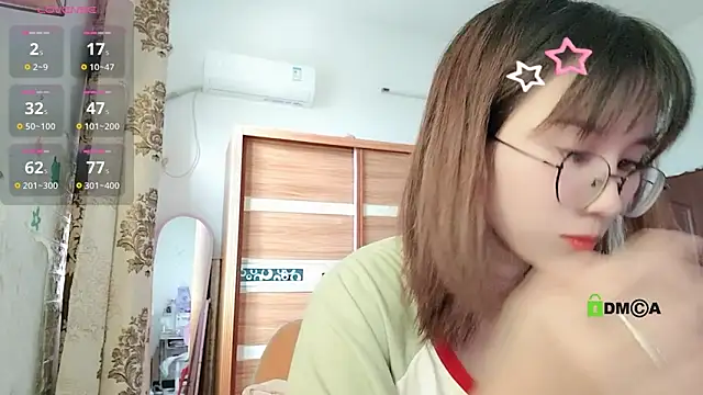 Snapshot of Lili_666 chatting on September 18, 2025, 2:36 am Lili 666 online show from September 18, 2025, 2:36 am