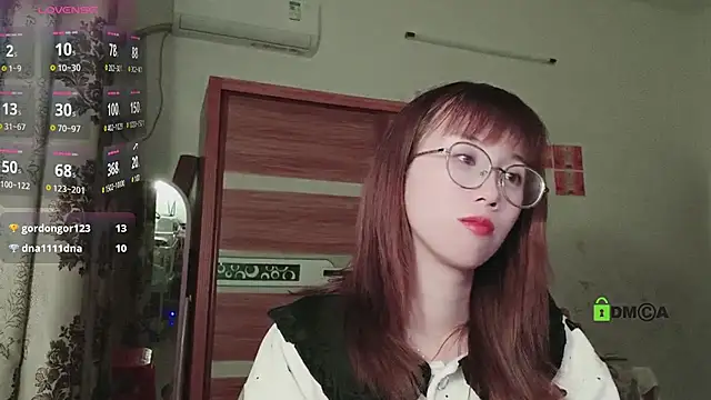 Lili 666 online show from February 6, 2025, 4:58 pm
