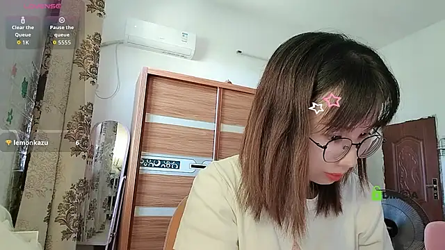 Snapshot of Lili_666 chatting on September 22, 2025, 7:36 am Lili 666 online show from September 22, 2025, 7:36 am