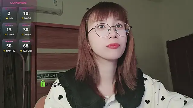 Lili 666 online show from March 5, 2025, 5:39 pm