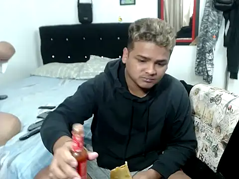 Boycuriousxxx online show from October 4, 2025, 11:12 am