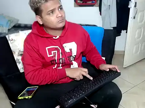 Boycuriousxxx online show from October 19, 2025, 12:41 pm