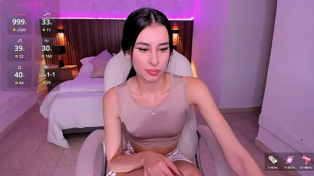 Snapshot of karlaa_james chatting on October 15, 2025, 10:56 am karlaa james online show from October 15, 2025, 10:56 am