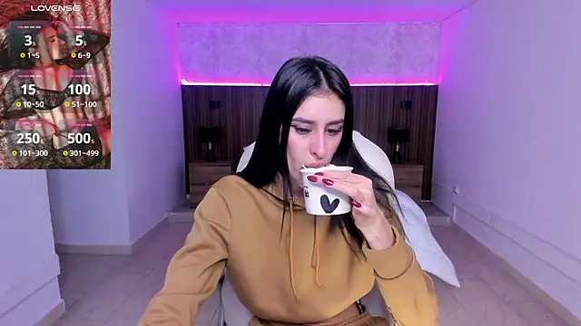 Snapshot of karlaa_james chatting on January 19, 2026, 11:03 am karlaa james online show from January 19, 2026, 11:03 am