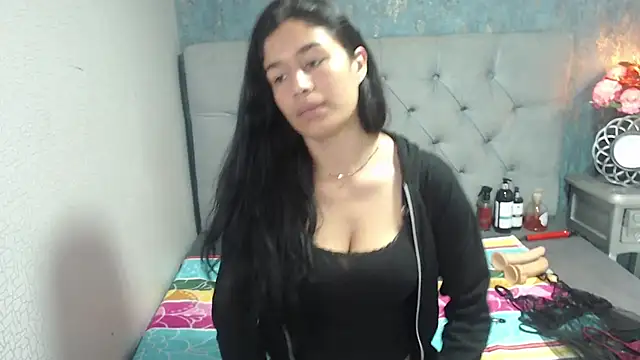 ginasailor online show from January 11, 2026, 1:23 am