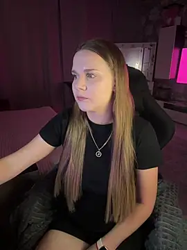 Lexi noah online show from August 9, 2026, 8:26 pm