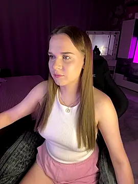 Lexi noah online show from November 13, 2025, 9:30 pm