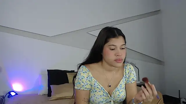 Snapshot of nami_hot04 chatting on March 2, 2025, 1:20 pm nami hot04 online show from March 2, 2025, 1:20 pm