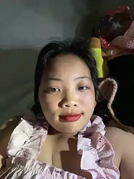 chaomay796xo online show from February 26, 2025, 1:32 pm