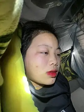 chaomay796xo online show from February 15, 2025, 2:22 pm