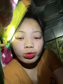 chaomay796xo online show from February 23, 2025, 3:29 pm