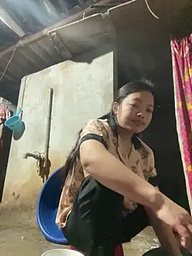 chaomay796xo online show from March 12, 2025, 10:48 am